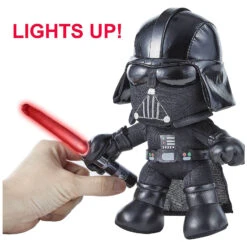 Star Wars Plush Figure With Light Up Lightsaber 20cm -XS Stock Shop GRAGXB31 6271 9683 2 opt