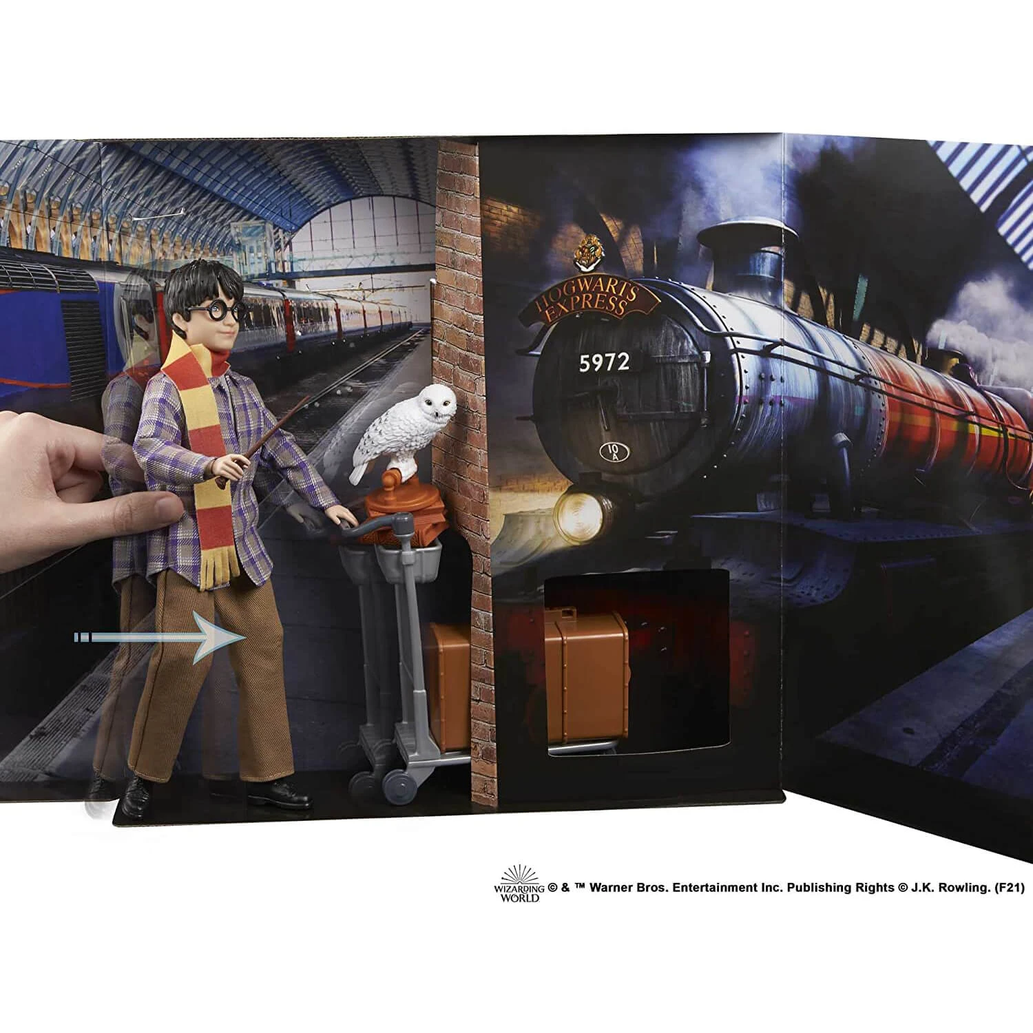 Harry Potter Hogwarts Express Platform Playset Doll Owl Luggage 3 Harry Potter Hogwarts Express Platform Playset Doll Owl Luggage - Image 3