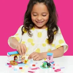 Barbie Mega Construx Building Set 3 Micro Dolls Over 90 Pieces -XS Stock Shop GRAHDJ85 6251 9633 3 opt