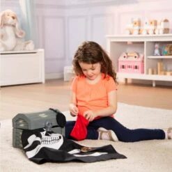 Melissa & Doug Wooden Pirate Chest Set Treasure Eye Patch Bandana -XS Stock Shop HEA12576 4 opt