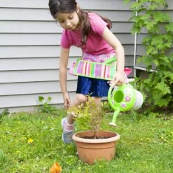 Melissa & Doug Pretty Petals Watering Can Kids Size Green Pink -XS Stock Shop HEA16724 5 opt