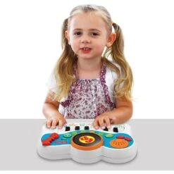 Fisher Price Musical Kids Studio 8 Animal Sounds Turntable Age 2+ -XS Stock Shop MusicStudio 2 77469.1602844196.1100.1100