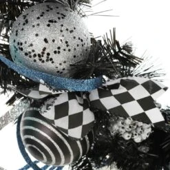 24" Silver Witch Halloween Wreath Glitter Hanging Decoration -XS Stock Shop XS5956 1600 4 88804.1533733265.1100.1100