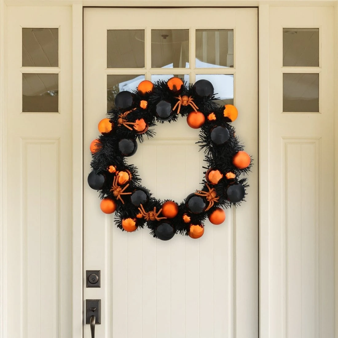16" Halloween Wreath With Black & Orange Baubles Decoration 2 16" Halloween Wreath With Black & Orange Baubles Decoration - Image 2