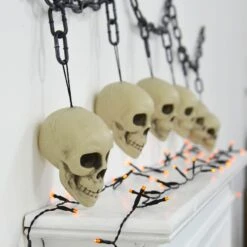 2m Halloween Garland 6 Skulls On Chain Party Decoration